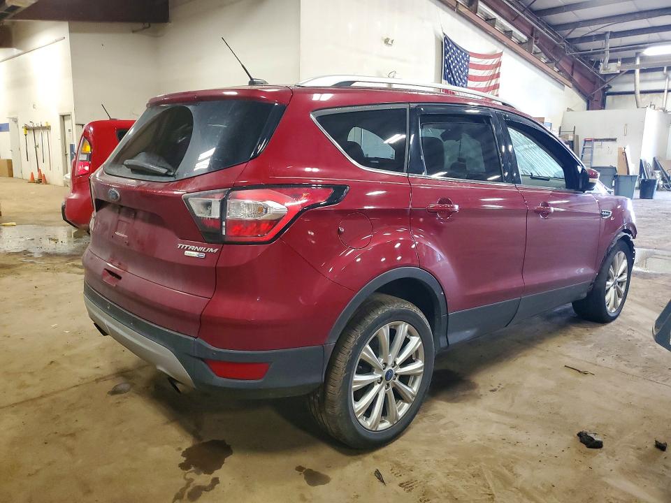 Photo 3 from auction – 2017 FORD ESCAPE with VIN 1FMCU9J98HUA22377