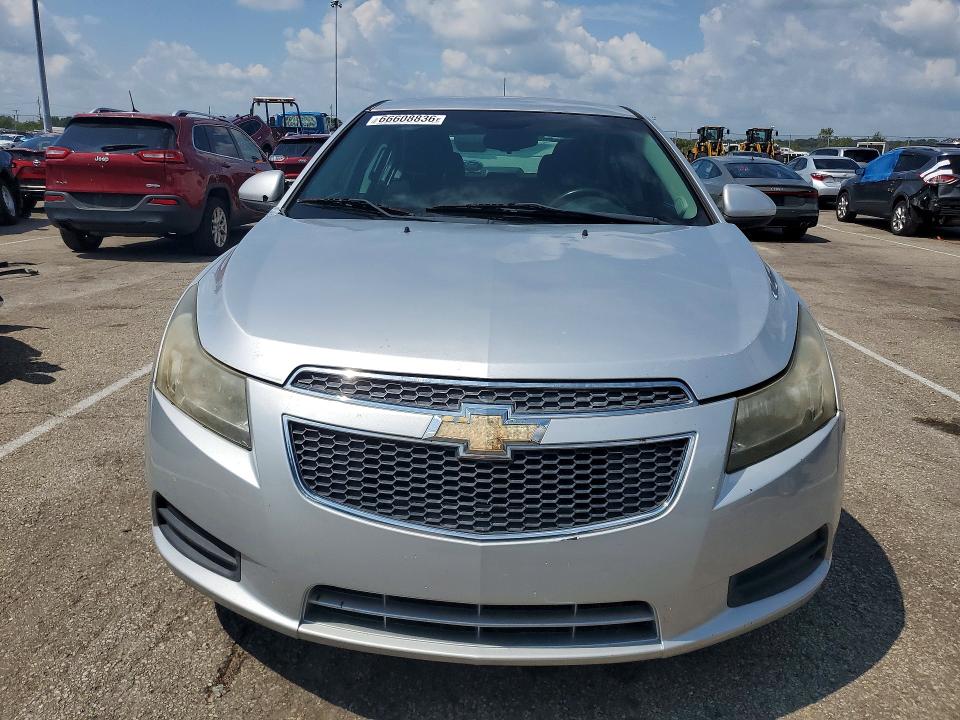 Photo 5 from auction – 2011 CHEVROLET CRUZE with VIN 1G1PF5S98B7101232
