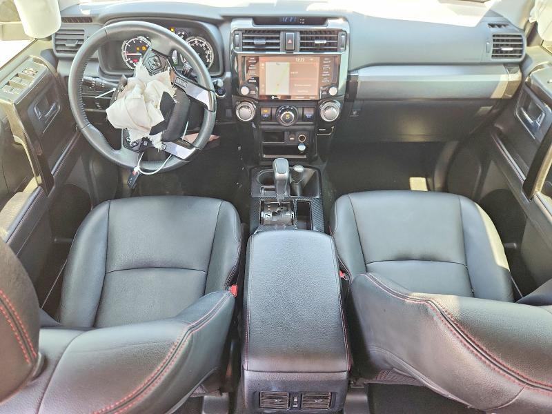 Photo 8 from auction – 2020 TOYOTA 4RUNNER with VIN JTEBU5JR2L5800132