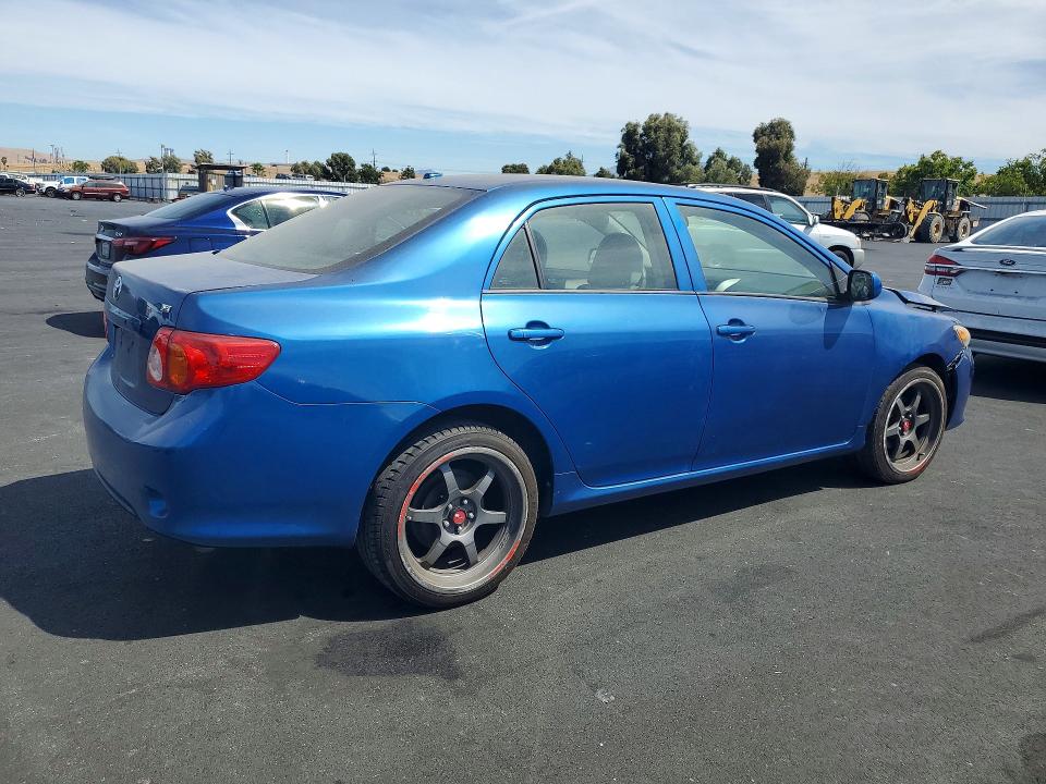Photo 3 from auction – 2010 TOYOTA COROLLA with VIN 1NXBU4EE6AZ185573