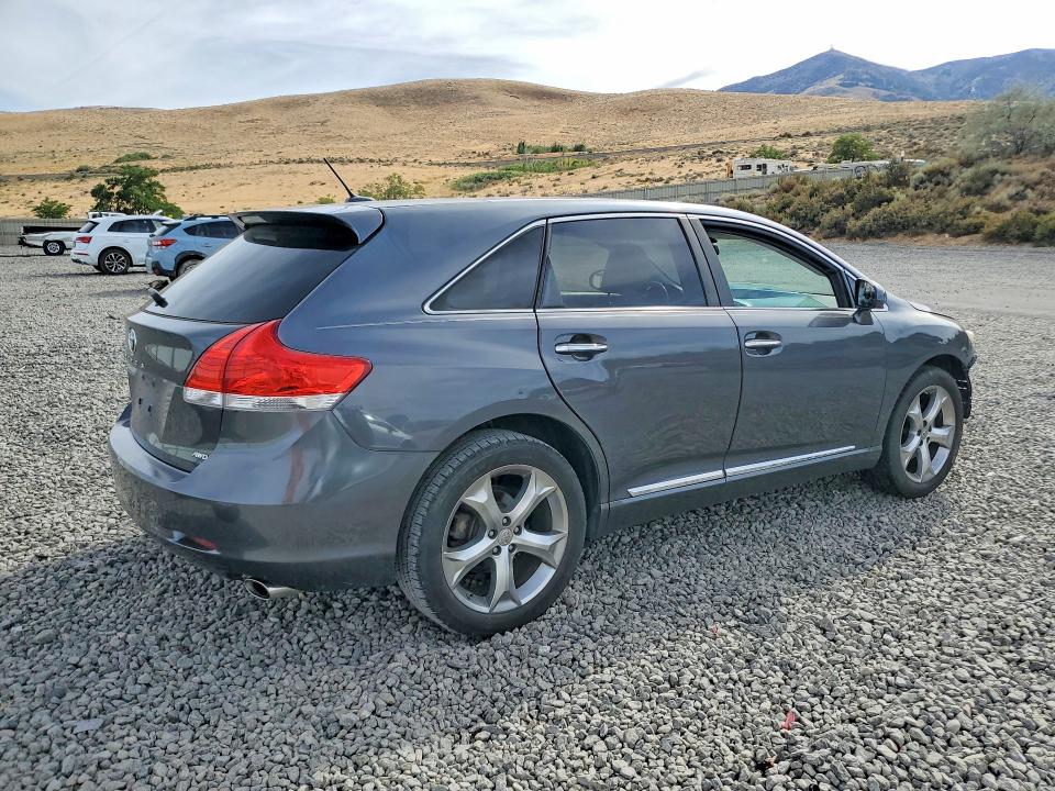 Photo 3 from auction – 2010 TOYOTA VENZA with VIN 4T3BK3BB9AU038973