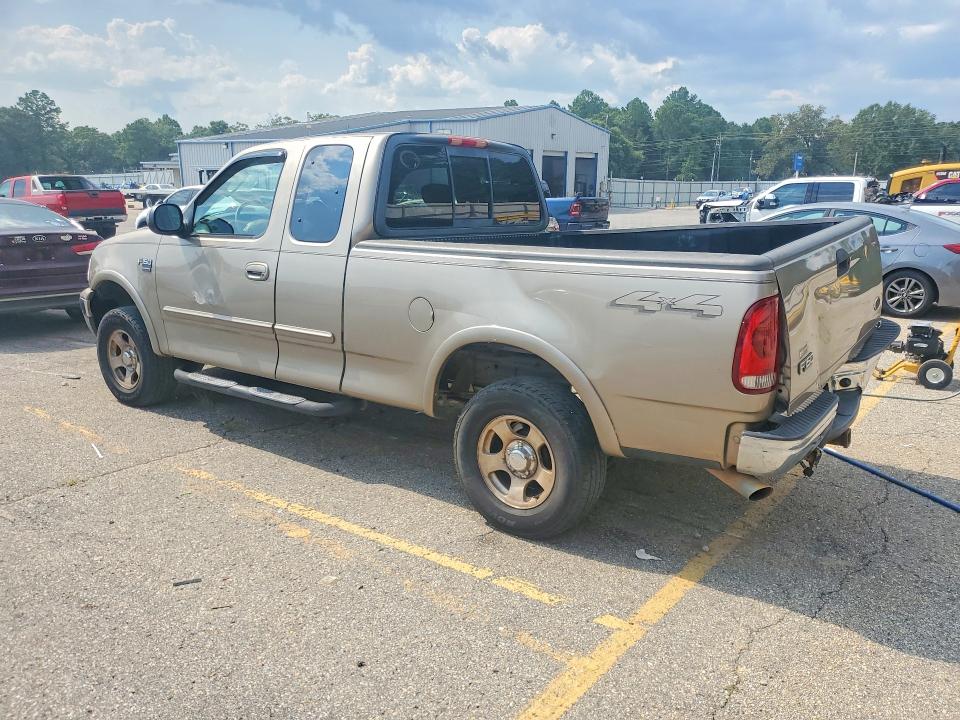 Photo 2 from auction – 2003 FORD F150 with VIN 1FTRX18L03NB76660