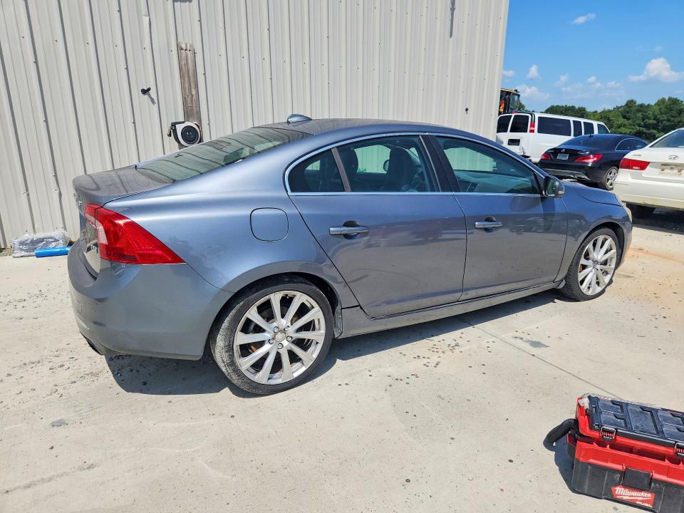 صورة رقم 3 من المزاد - 2016 VOLVO S60 مع VIN LYV402FM8GB110539