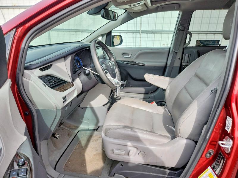 Photo 7 from auction – 2018 TOYOTA SIENNA with VIN 5TDYZ3DC8JS917314