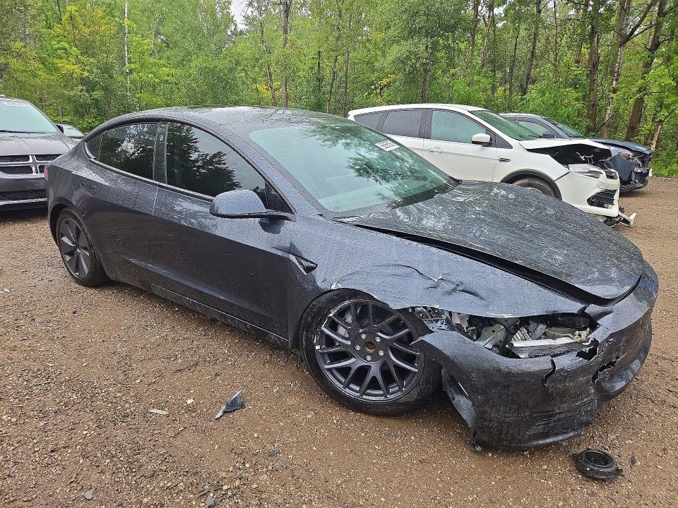 صورة رقم 4 من المزاد - 2026 TESLA MODEL 3 مع VIN LRW3E7FA5TC837687