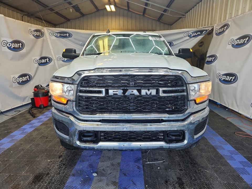 Photo 5 from auction – 2020 RAM 2500 with VIN 3C6UR5CL6LG148395