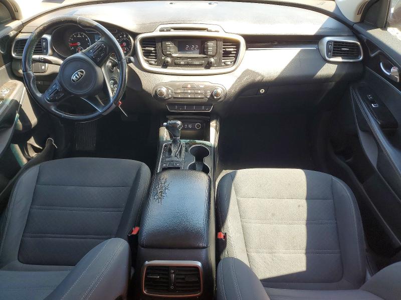 Photo 8 from auction – 2016 KIA SORENTO with VIN 5XYPG4A35GG076814