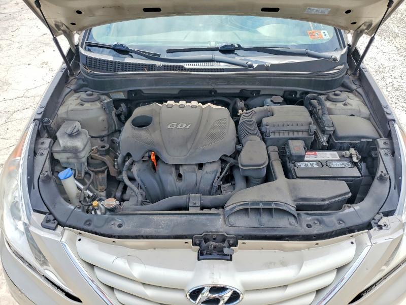 Photo 11 from auction – 2011 HYUNDAI SONATA with VIN 5NPEB4AC1BH140645