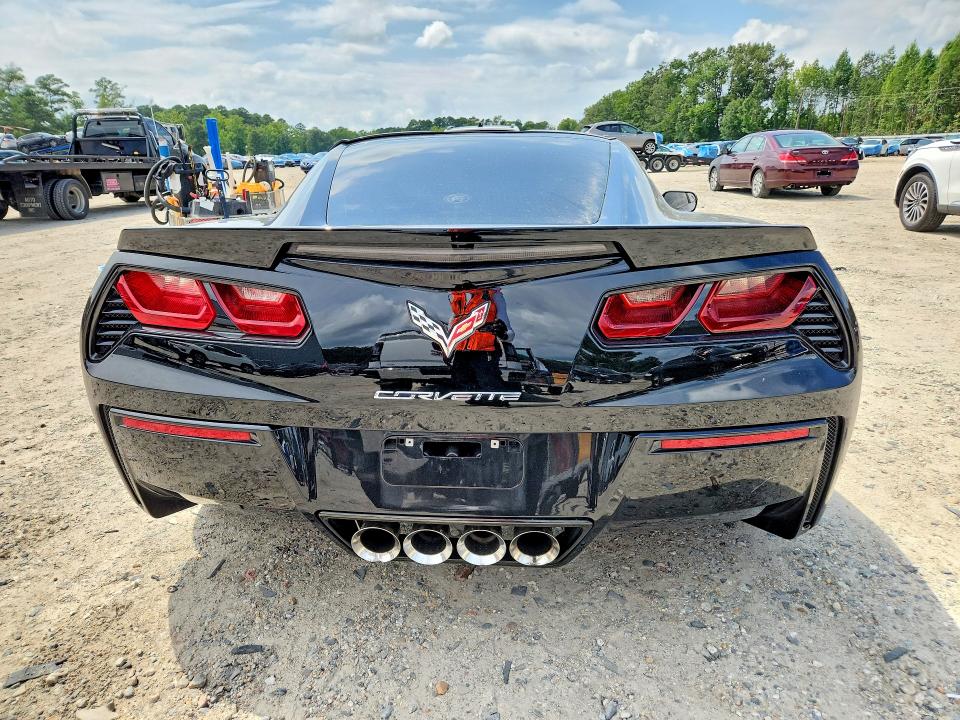 Photo 6 from auction – 2015 CHEVROLET CORVETTE with VIN 1G1YM2D7XF5102971