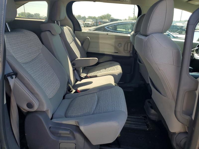 Photo 11 from auction – 2021 TOYOTA SIENNA with VIN 5TDKSKFC3MS006345