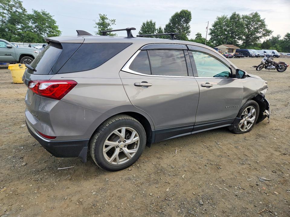 Photo 3 from auction – 2018 CHEVROLET EQUINOX with VIN 3GNAXTEX7JS511875