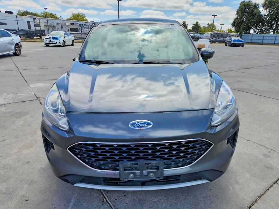 Photo 5 from auction – 2020 FORD ESCAPE with VIN 1FMCU9G60LUC32719