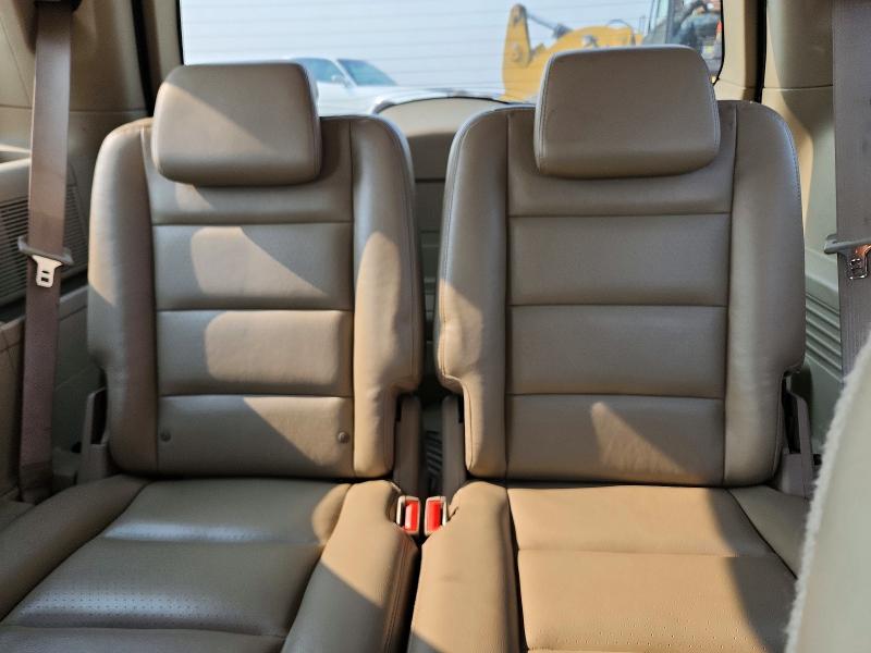 Photo 10 from auction – 2005 FORD FREESTYLE with VIN 1FMDK061X5GA72782
