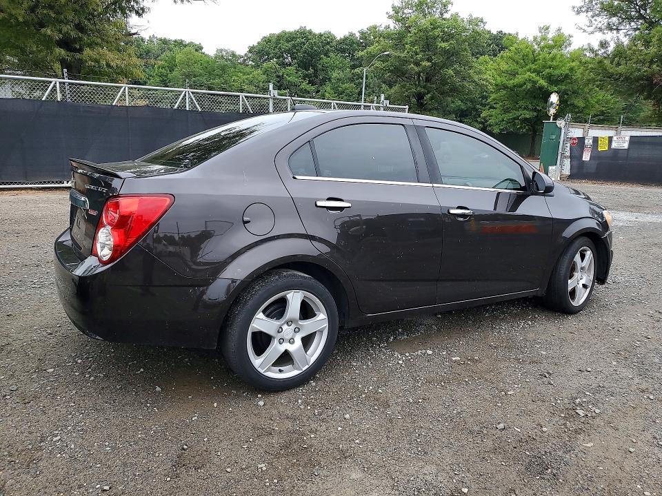 Photo 3 from auction – 2016 CHEVROLET SONIC with VIN 1G1JE5SB4G4134023
