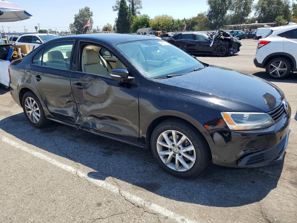 Photo 4 from auction – 2012 VOLKSWAGEN JETTA with VIN 3VWDX7AJ4CM400137