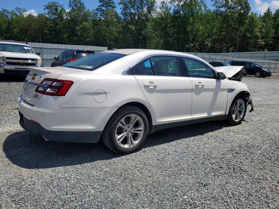 Photo 3 from auction – 2015 FORD TAURUS with VIN 1FAHP2E87FG137323