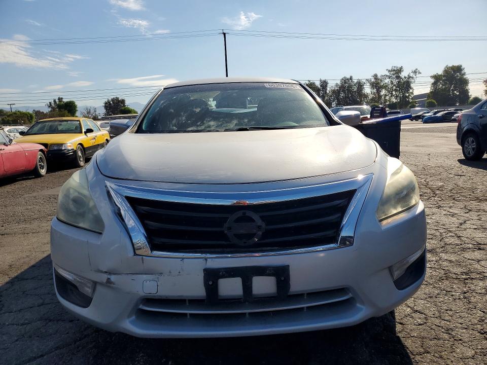 Photo 5 from auction – 2013 NISSAN ALTIMA with VIN 1N4AL3AP2DN500927