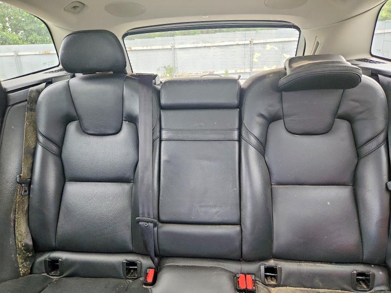 Photo 10 from auction – 2018 VOLVO XC60 with VIN LYVBR0DL4JB101968