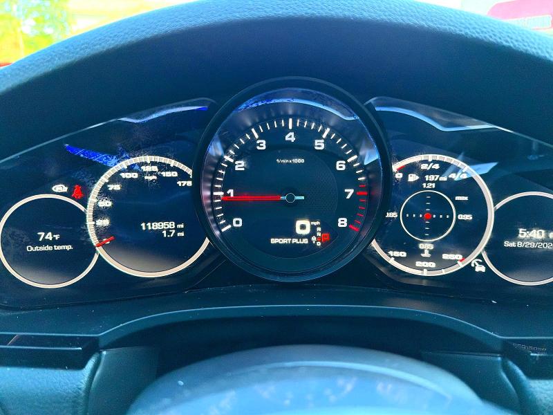 Photo 8 from auction – 2019 PORSCHE CAYENNE with VIN WP1AA2AY0KDA00897