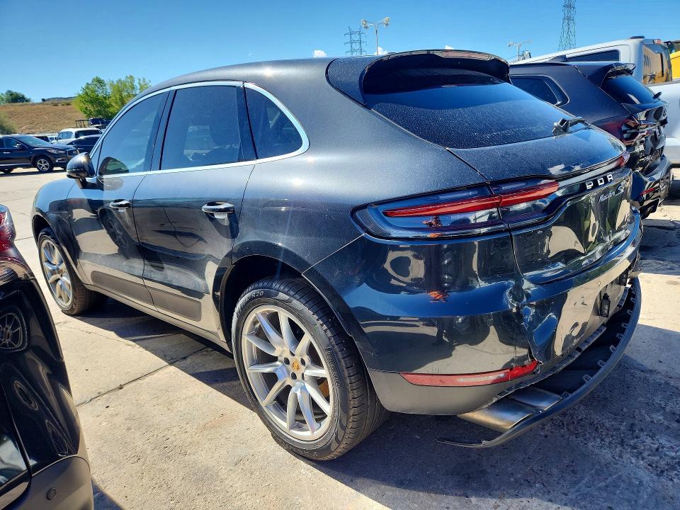 Photo 2 from auction – 2020 PORSCHE MACAN with VIN WP1AB2A51LLB33128