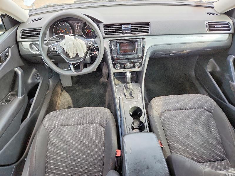 Photo 8 from auction – 2018 VOLKSWAGEN PASSAT with VIN 1VWAA7A31JC003604