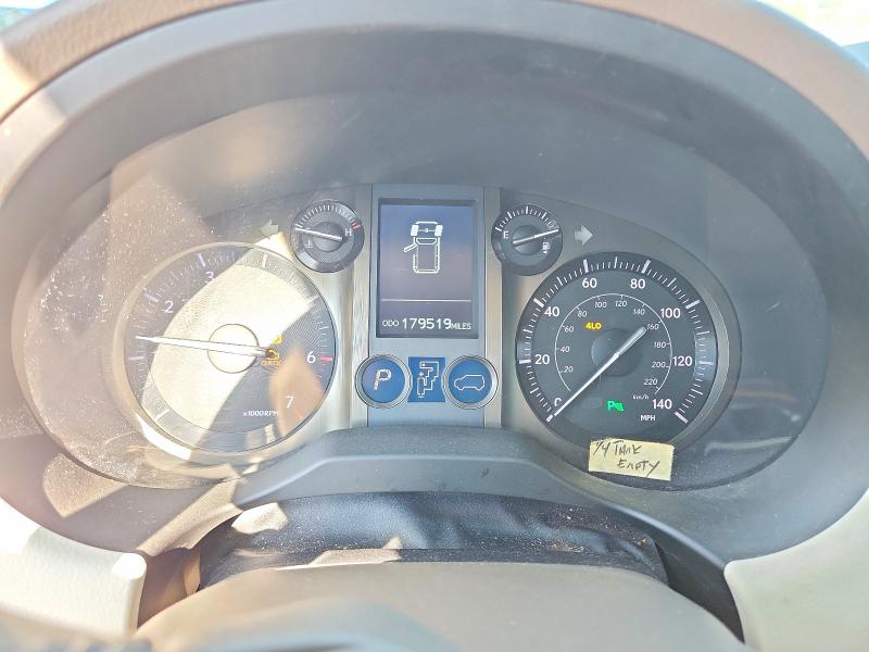 Photo 9 from auction – 2011 LEXUS GX with VIN JTJBM7FX6B5035400