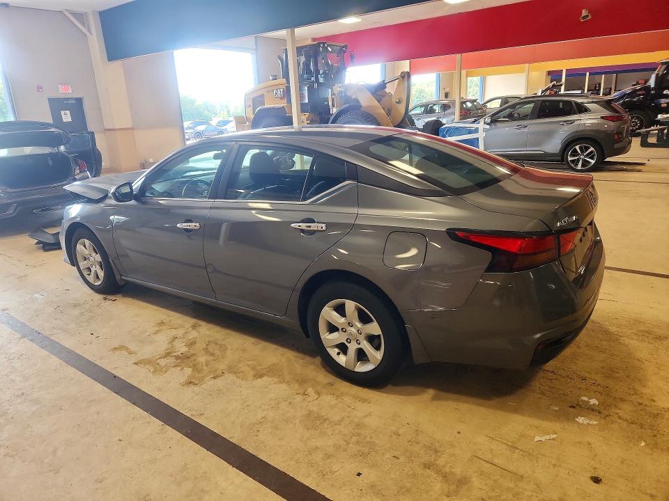 Photo 2 from auction – 2022 NISSAN ALTIMA with VIN 1N4BL4BV3NN372576