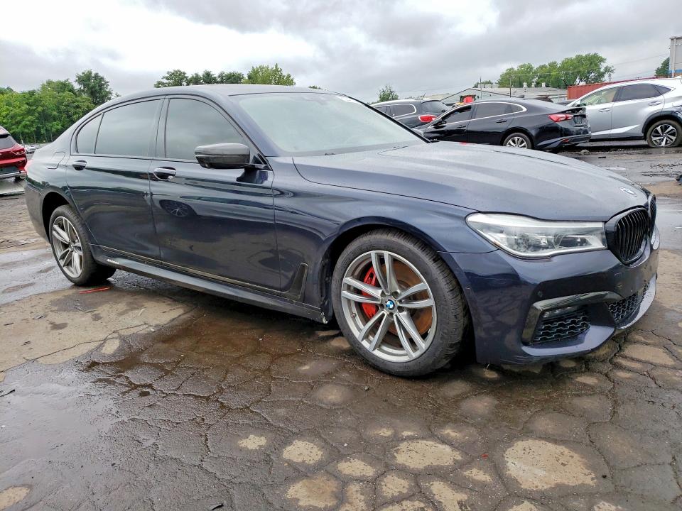 Photo 4 from auction – 2016 BMW 750 with VIN WBA7F2C54GG415837