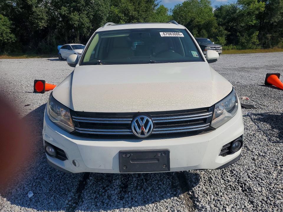Photo 5 from auction – 2015 VOLKSWAGEN TIGUAN with VIN WVGAV7AX9FW593045