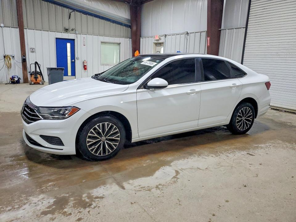 VOLKSWAGEN JETTA 2019 with VIN 3VWC57BUXKM045760 - Photo from auction