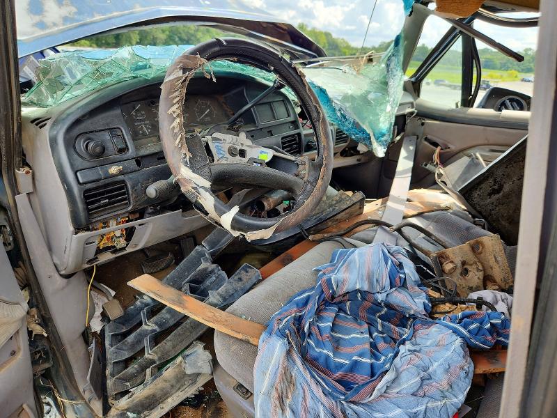 Photo 8 from auction – 1997 FORD F250 with VIN 1FTHX26F1VEA56142