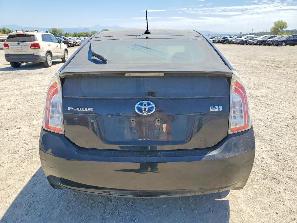Photo 6 from auction – 2013 TOYOTA PRIUS with VIN JTDKN3DU7D5558509