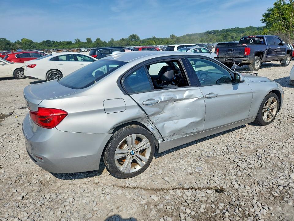 Photo 3 from auction – 2016 BMW 328 with VIN WBA8E3C58GK501727