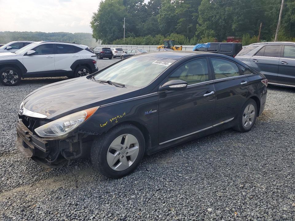 HYUNDAI SONATA 2012 with VIN KMHEC4A47CA044397 - Photo from auction