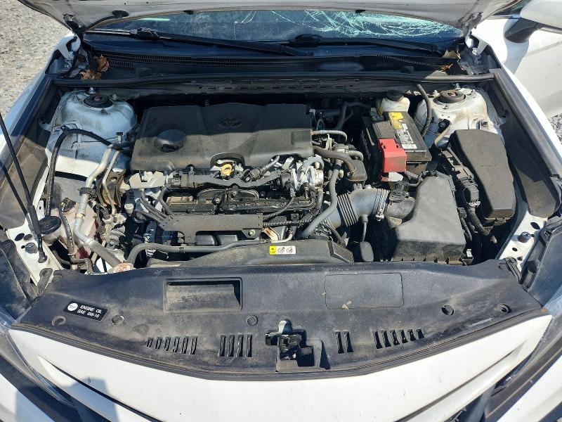 Photo 11 from auction – 2022 TOYOTA CAMRY with VIN 4T1G11AK3NU682644