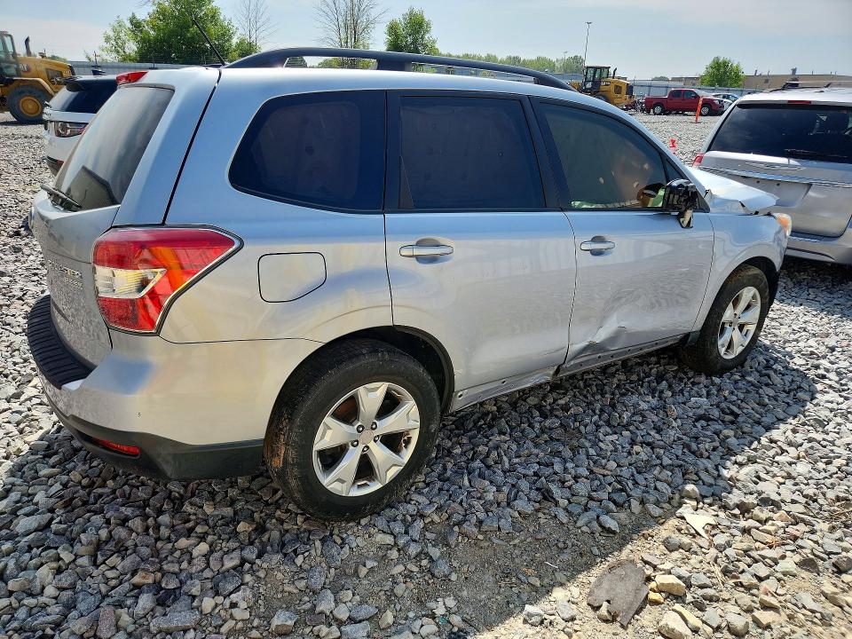 Снимка 3 от търг – 2015 SUBARU FORESTER с VIN JF2SJAFC6FH466198