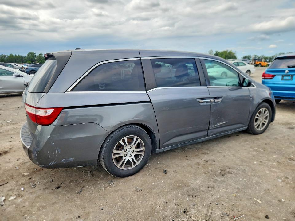 Photo 3 from auction – 2012 HONDA ODYSSEY with VIN 5FNRL5H60CB137529