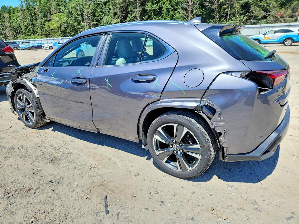 Photo 2 from auction – 2021 LEXUS UX with VIN JTHP9JBH8M2037965