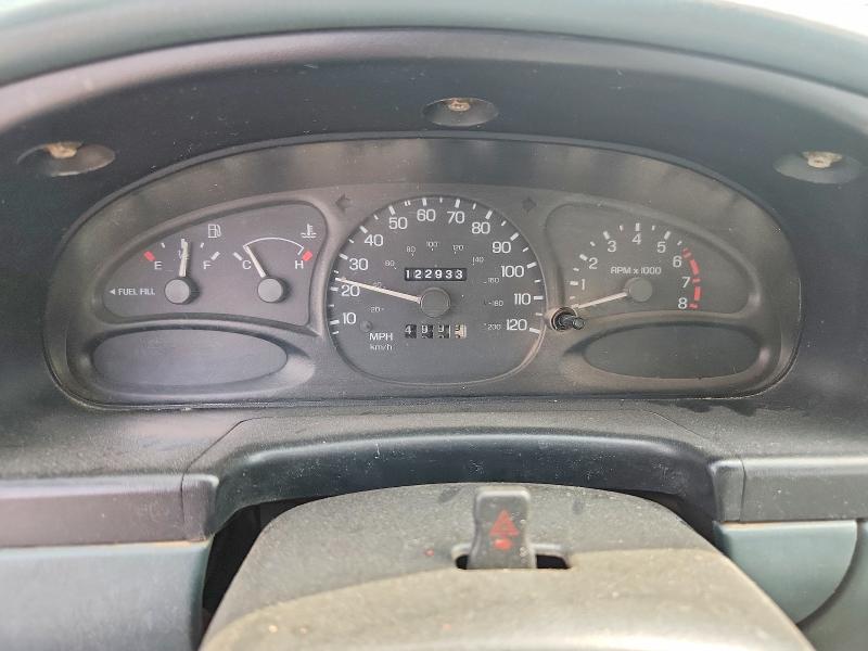 Photo 9 from auction – 1997 FORD ESCORT with VIN 1FALP13P6VW355451