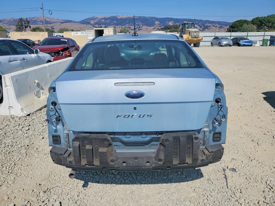 Photo 6 from auction – 2008 FORD FOCUS with VIN 1FAHP32N48W178730
