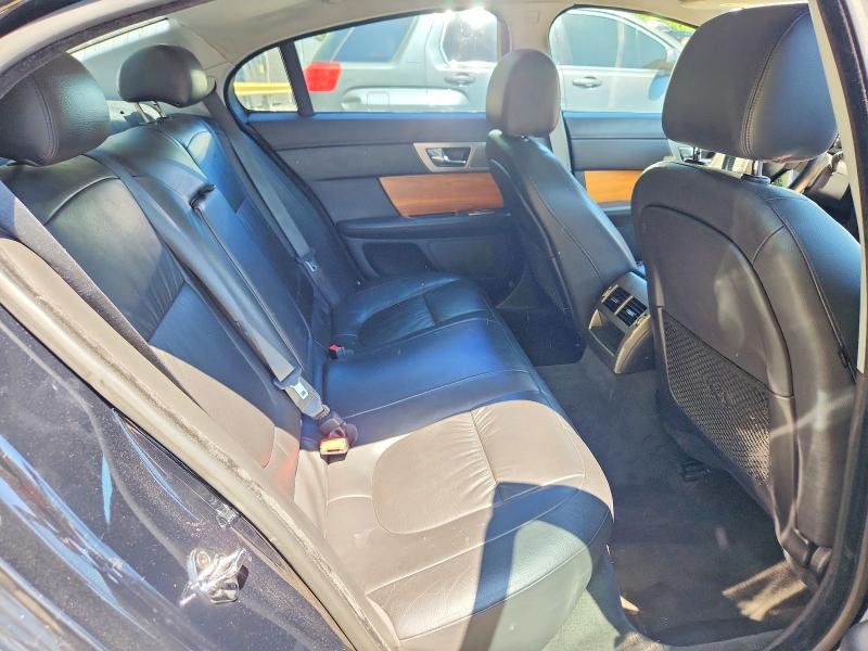 Photo 10 from auction – 2009 JAGUAR XF with VIN SAJWA05B09HR22964