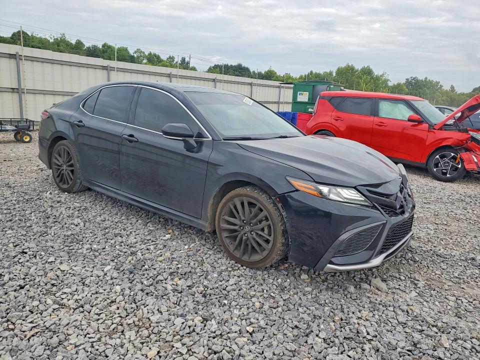 Photo 4 from auction – 2022 TOYOTA CAMRY with VIN 4T1K61AK7NU715236