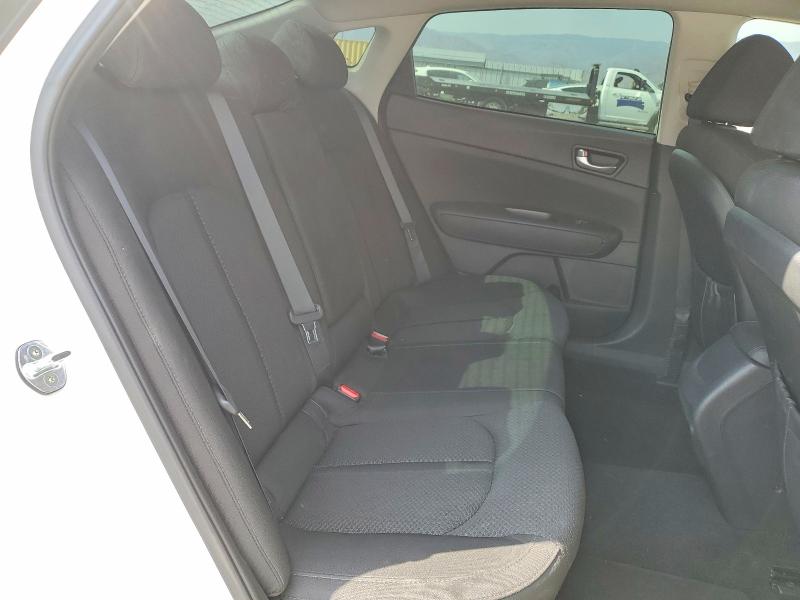 Photo 10 from auction – 2016 KIA OPTIMA with VIN 5XXGT4L35GG053188