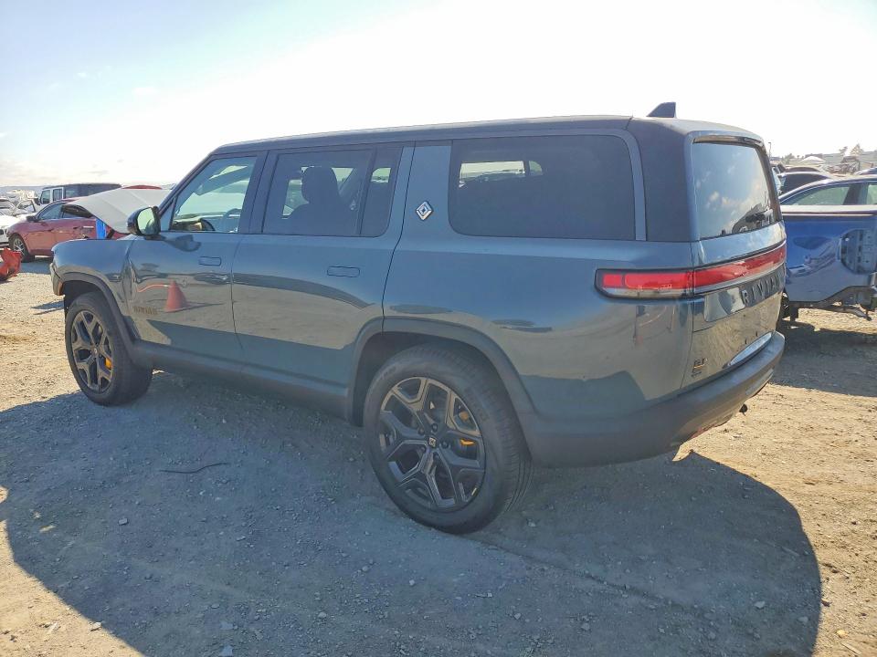 Photo 2 from auction – 2025 RIVIAN R1S with VIN 7PDSGCBPXSN062987