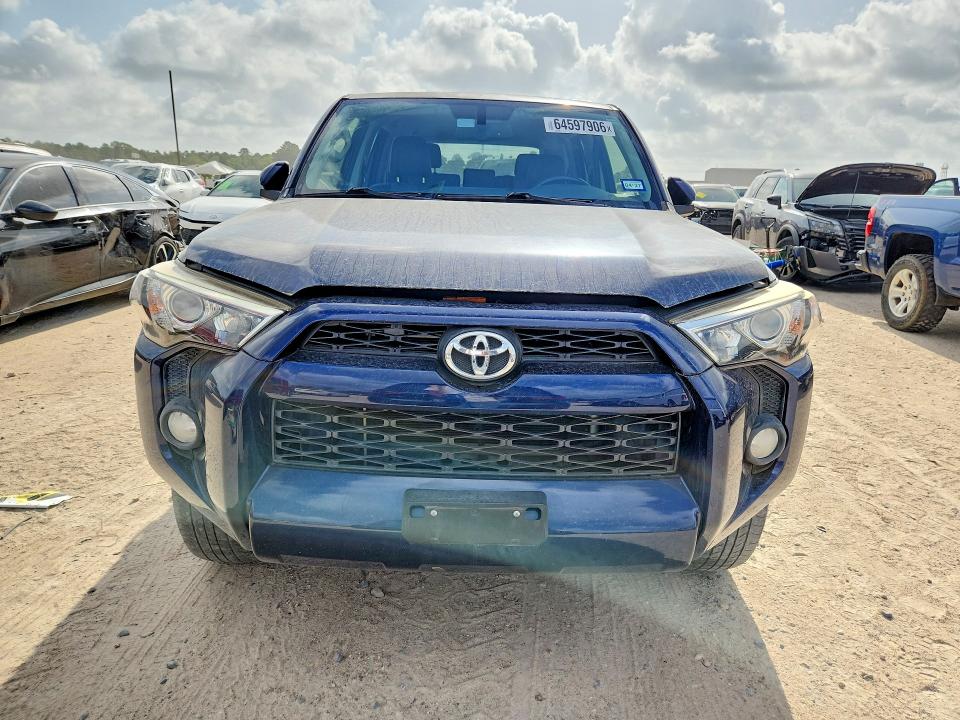 Photo 5 from auction – 2019 TOYOTA 4RUNNER with VIN JTEZU5JRXK5206255