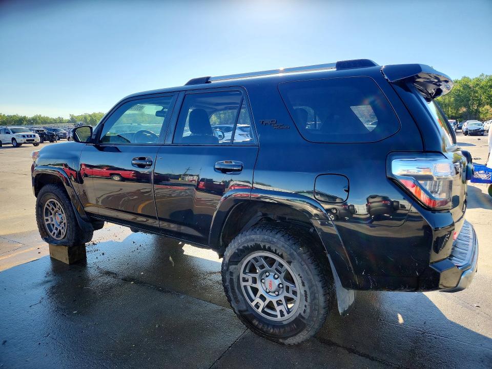 Photo 2 from auction – 2017 TOYOTA 4RUNNER with VIN JTEBU5JR2H5409795