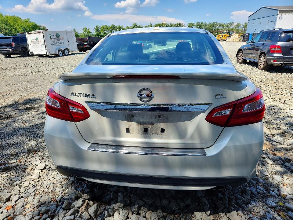 Photo 6 from auction – 2017 NISSAN ALTIMA with VIN 1N4AL3AP2HC132539