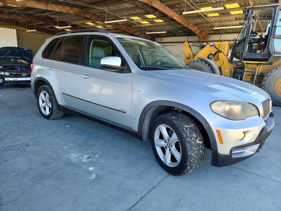 Photo 4 from auction – 2007 BMW X5 with VIN 4USFE43577LY79946