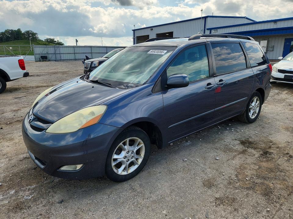 2006 TOYOTA SIENNA
