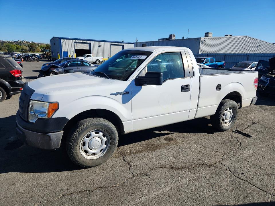 FORD F150 2011 with VIN 1FTMF1CF8BFC77727 - Photo from auction